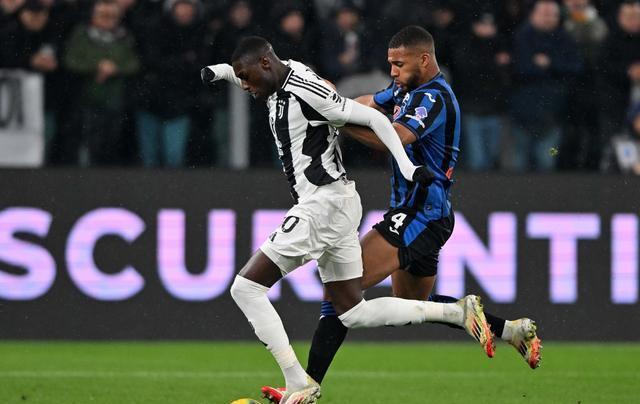 包含尤文图斯遭遇惊险惨败，晋级前景堪忧的词条