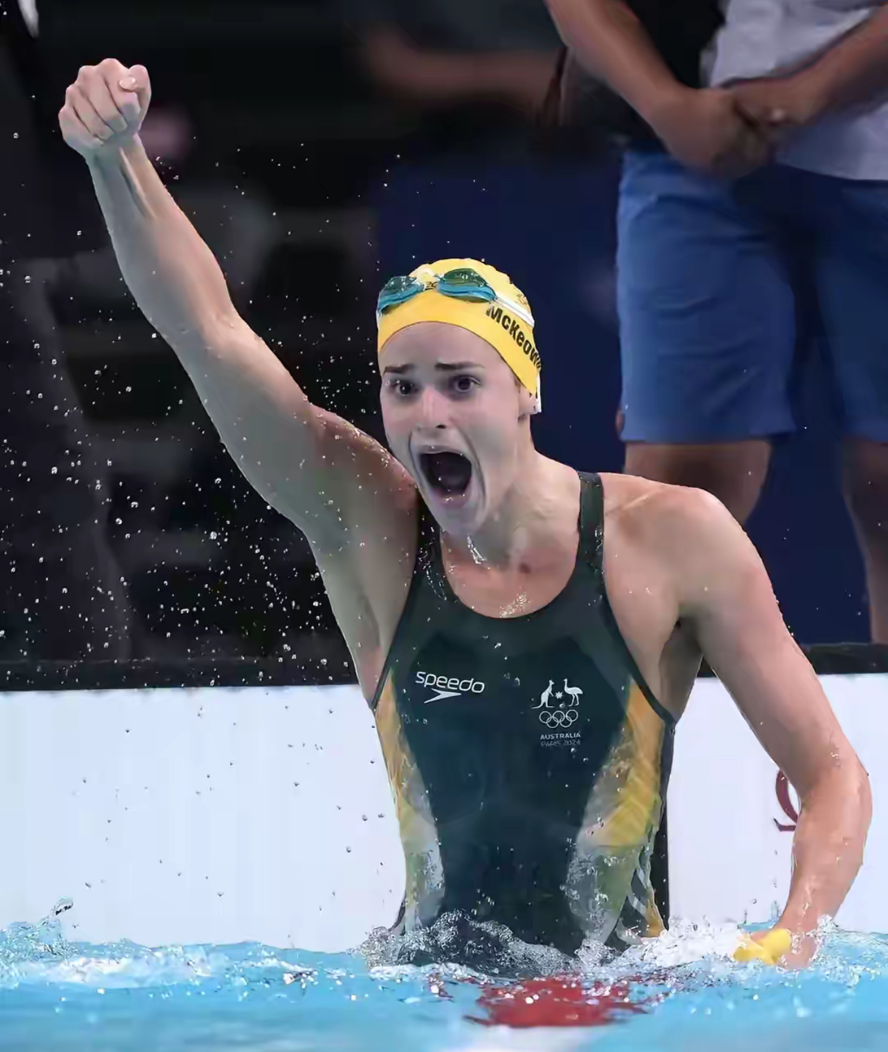 澳大利亚选手在女子蛙泳比赛中夺冠
