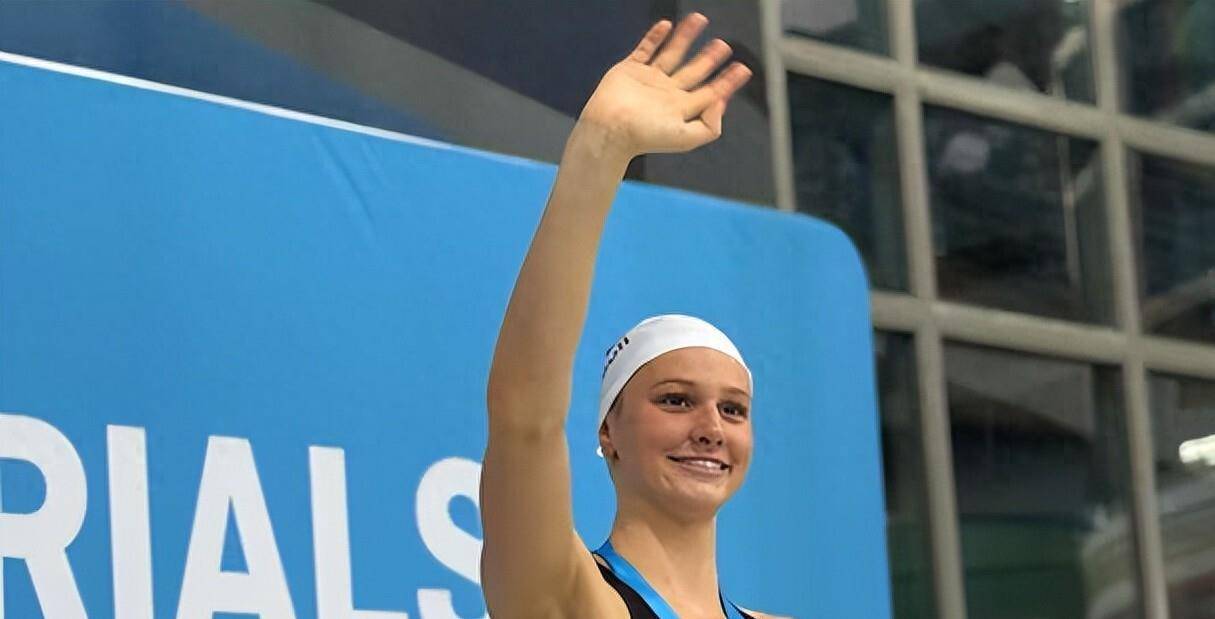 世俱杯冠军-加拿大游泳选手刷新国内纪录