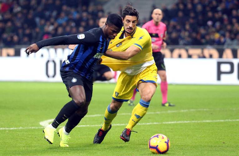 世俱杯改制-包含圣埃蒂安主场惨败，士气受挫的词条