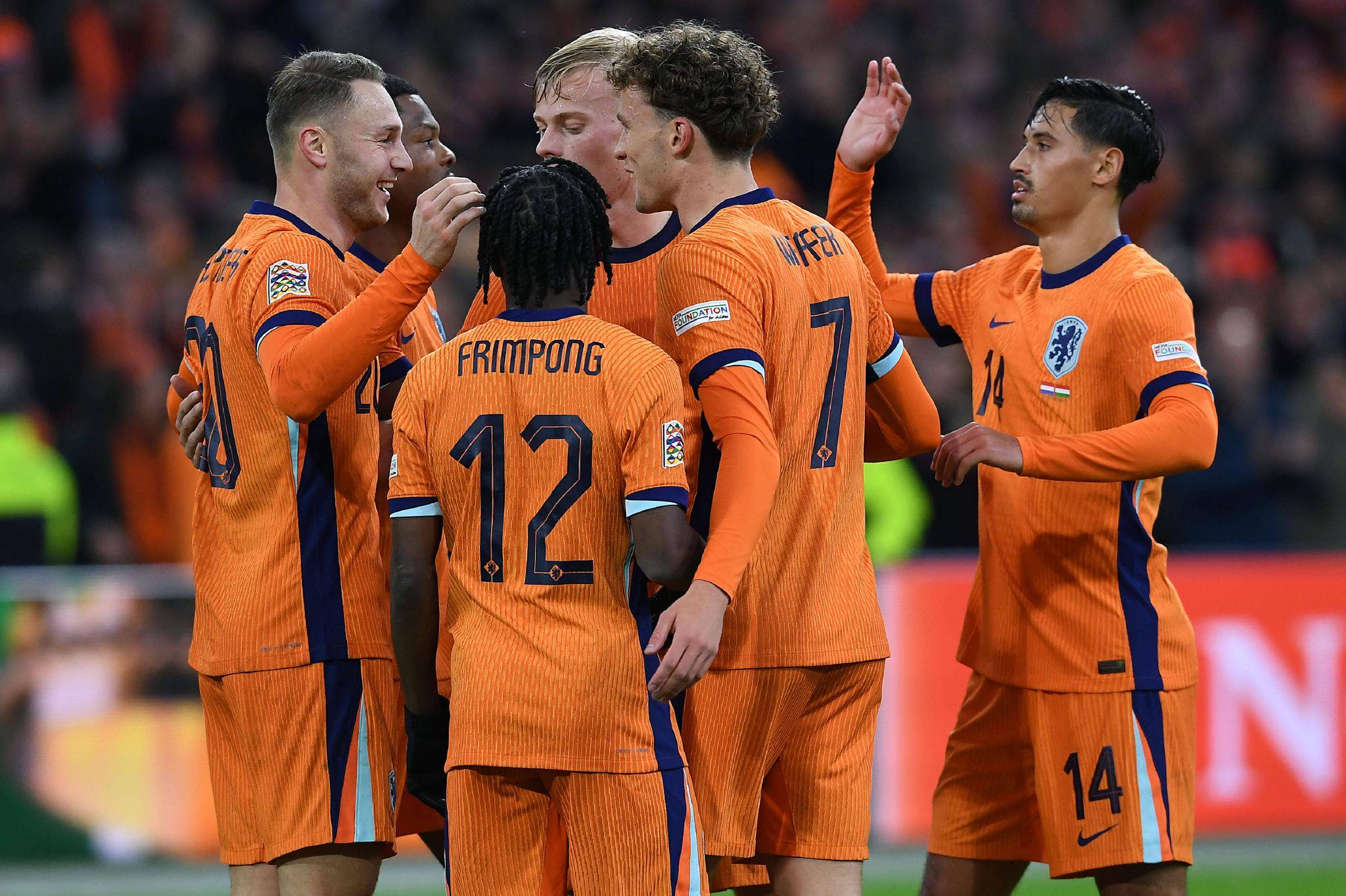 世俱杯决赛-荷兰强势迎战德国，双方争夺胜利之争