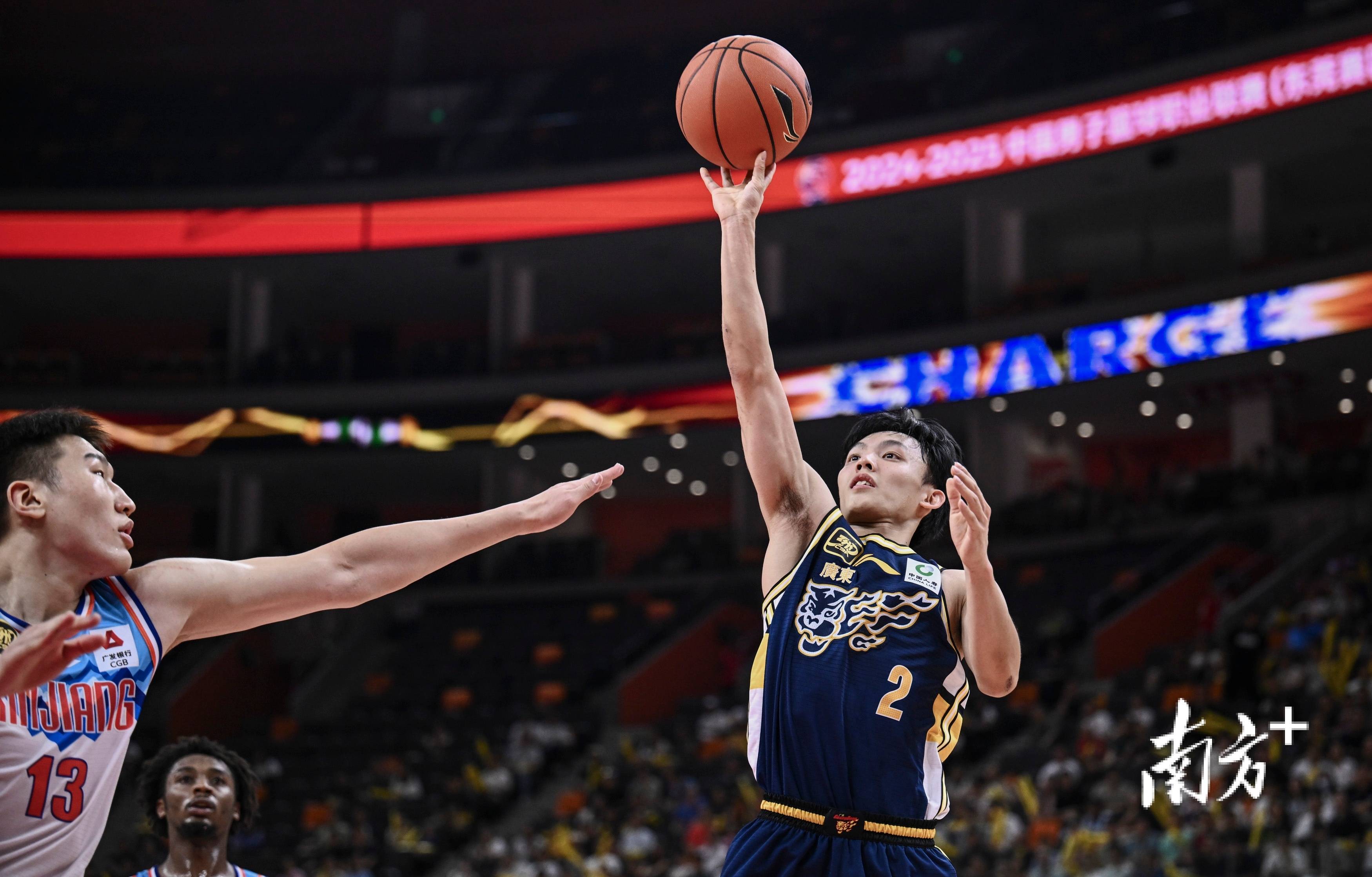 世俱杯-里尔赛季开门红，球员信心高涨势头强劲