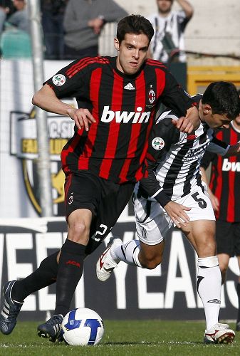 汉诺威客场大捷，保级艰难路途愈加曲折