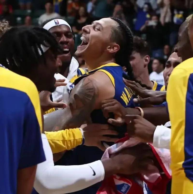 雷霆对阵勇士，球员表现出色挑战困难