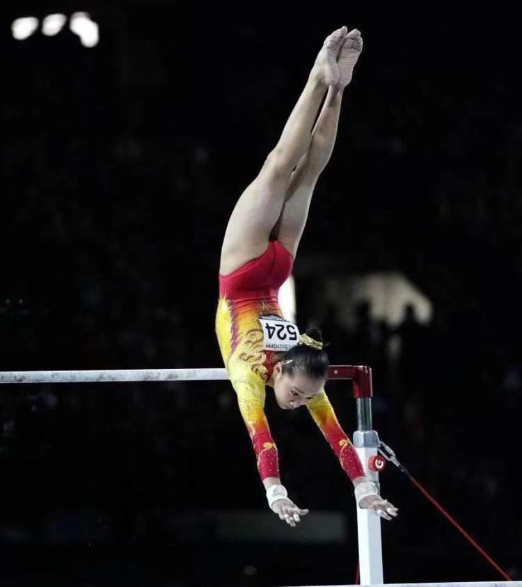 世俱杯分组-体操冠军因伤退出比赛，备战困难未来如何