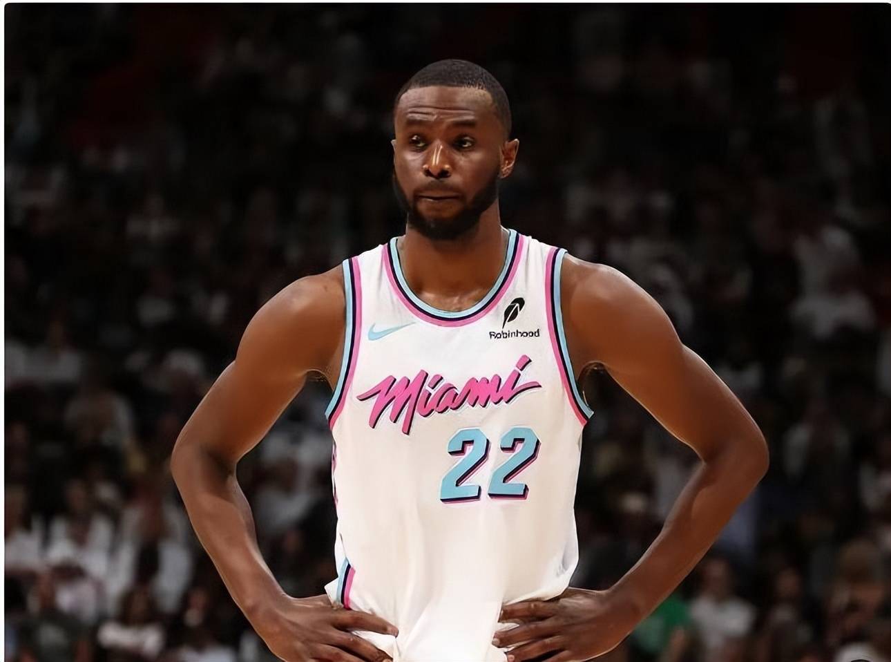 瓦朗谢纳队遭遇压力，状态低迷难以突破