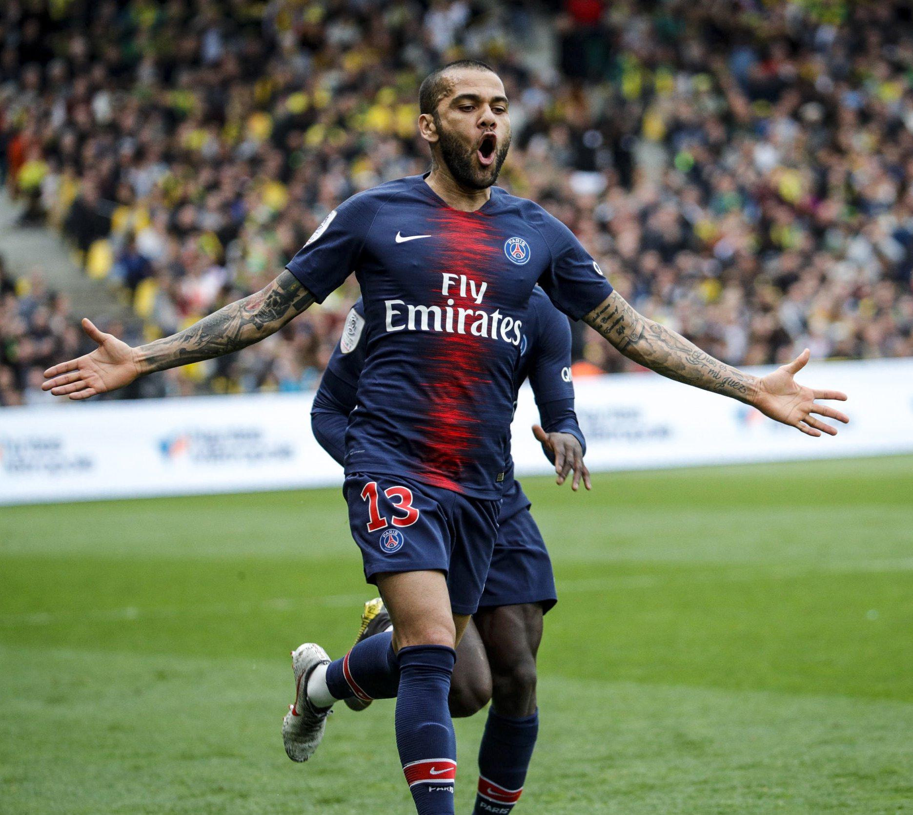 世俱杯冠军-阿美尼亚尼马斯踢脱手术巴黎第三