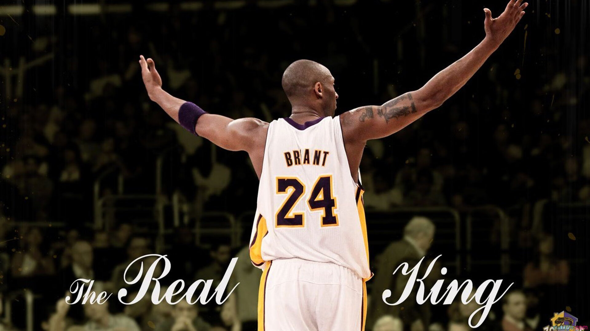 世俱杯改制-唯一横扫夜，王哲林的沉默与拯救